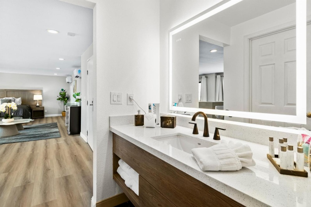 Serene Vegas Boutique Hotel Main image